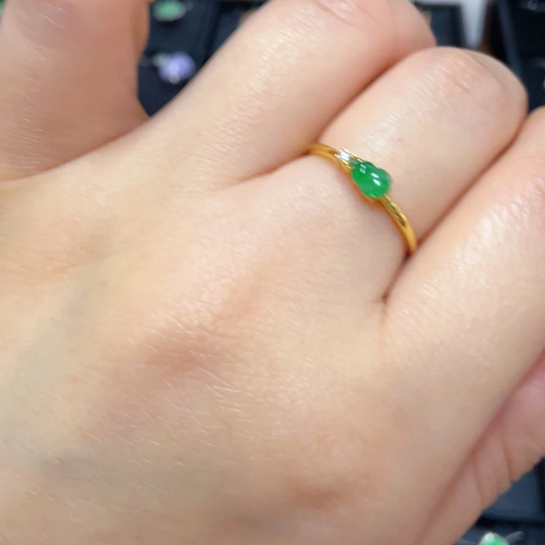 瑛***翡翠未镶嵌颈饰翡翠