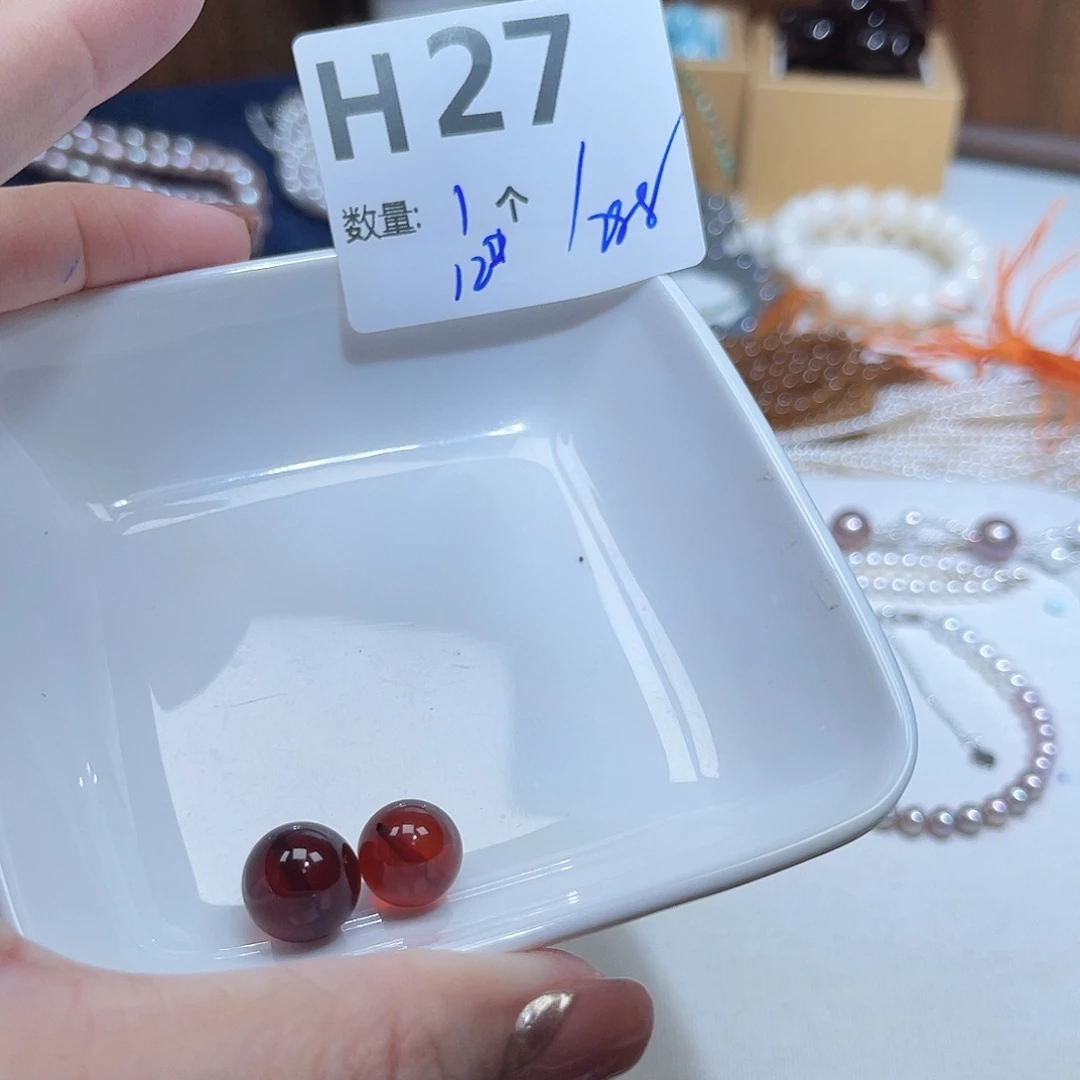 血珀未镶嵌珠宝奇石H27。