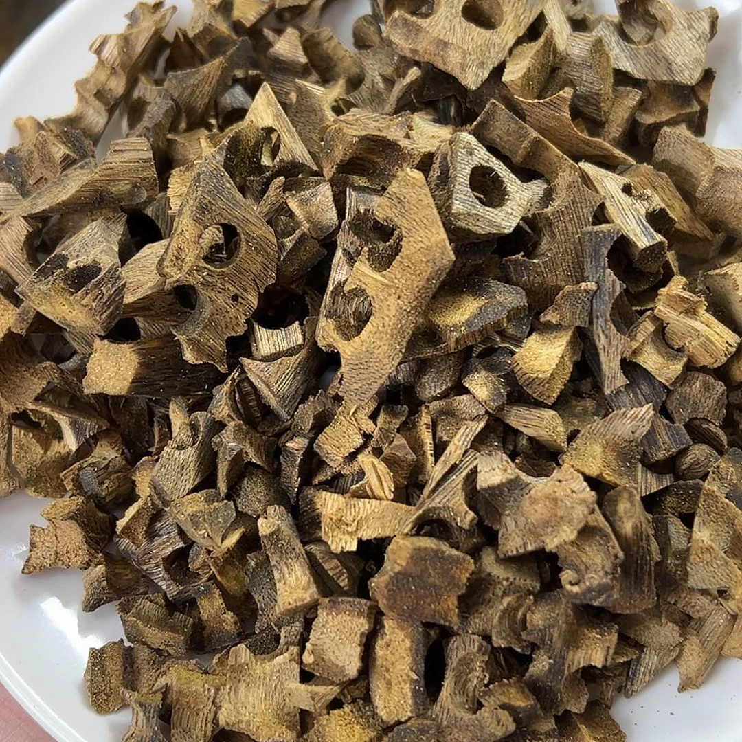 香料绿奇楠蓝宝石100克