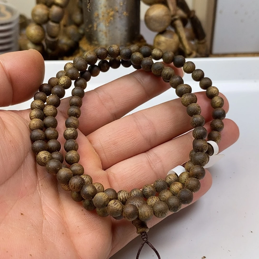 沉香手串绿棋楠规格0.6-11