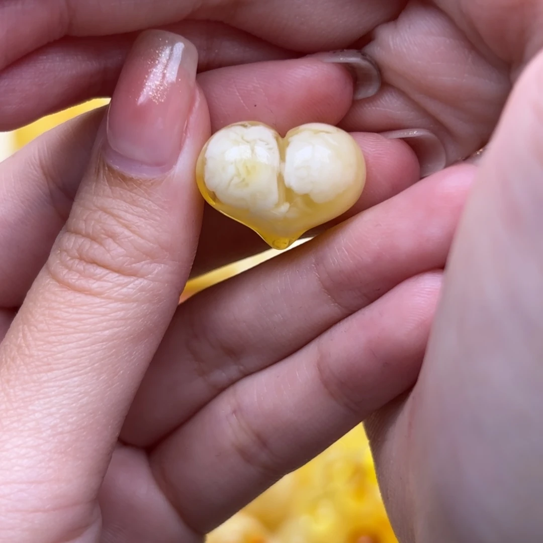 琥珀未镶嵌裸石35号