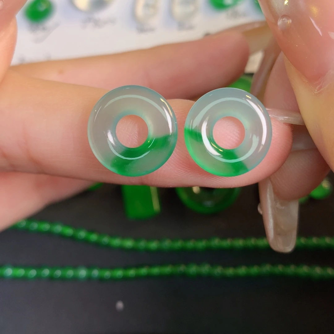 翡翠裸石fcfc12.59-2.47