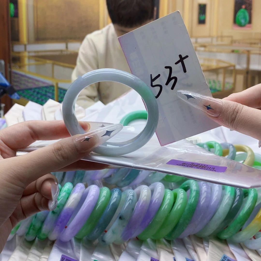 翡翠未镶嵌手镯nj