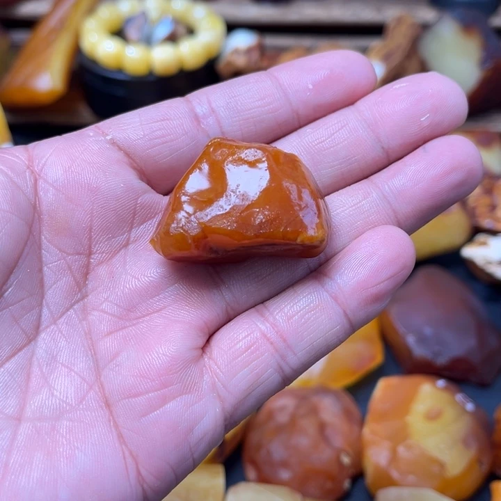 未镶嵌定制蜜蜡我**姐蜜蜡定制