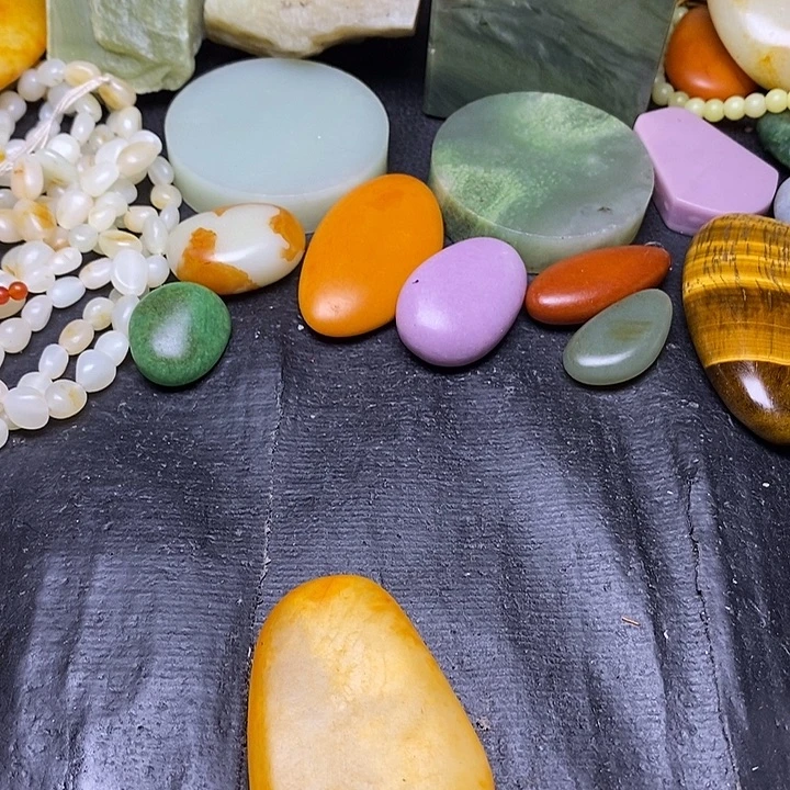 和田玉（糖玉）未镶嵌车挂