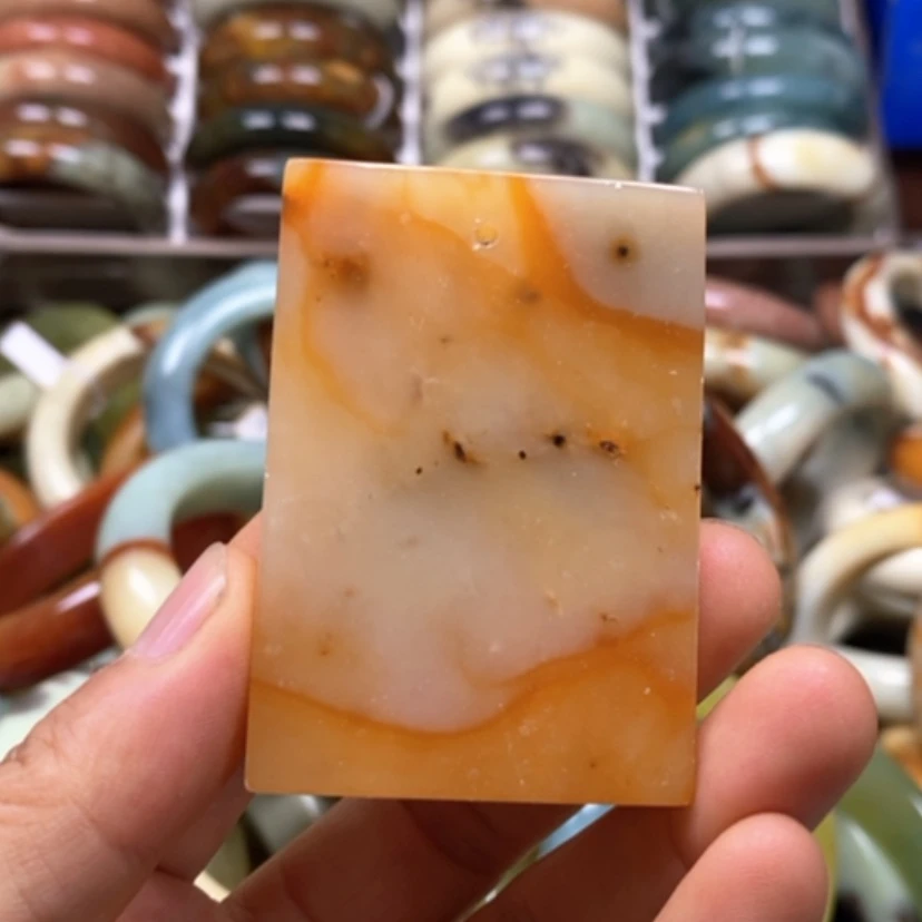 【闪购商品】蛇纹石玉未镶嵌手镯