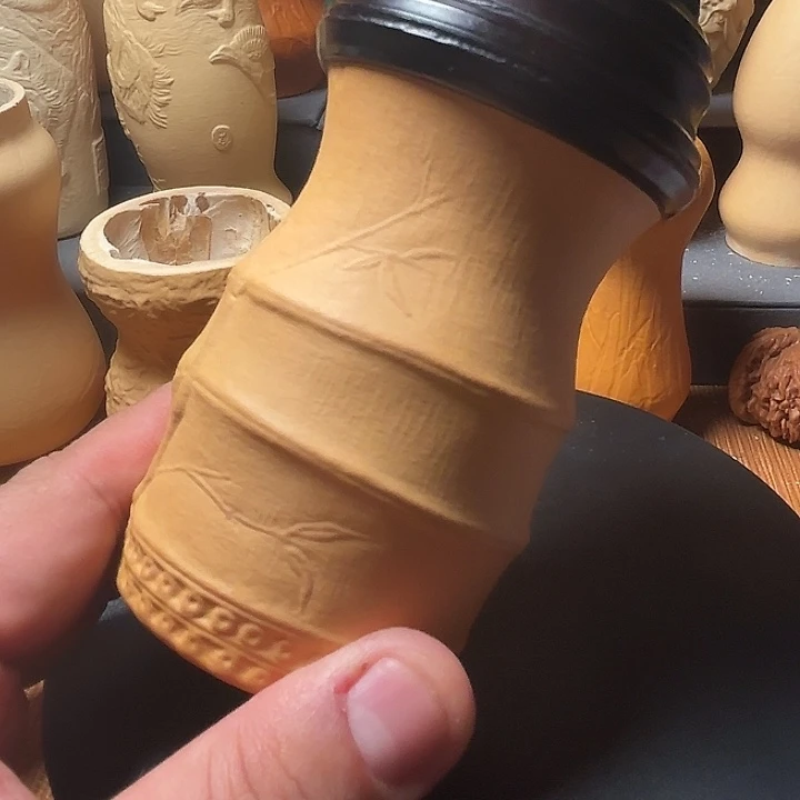 小心翼翼在这座大山下默默等待了