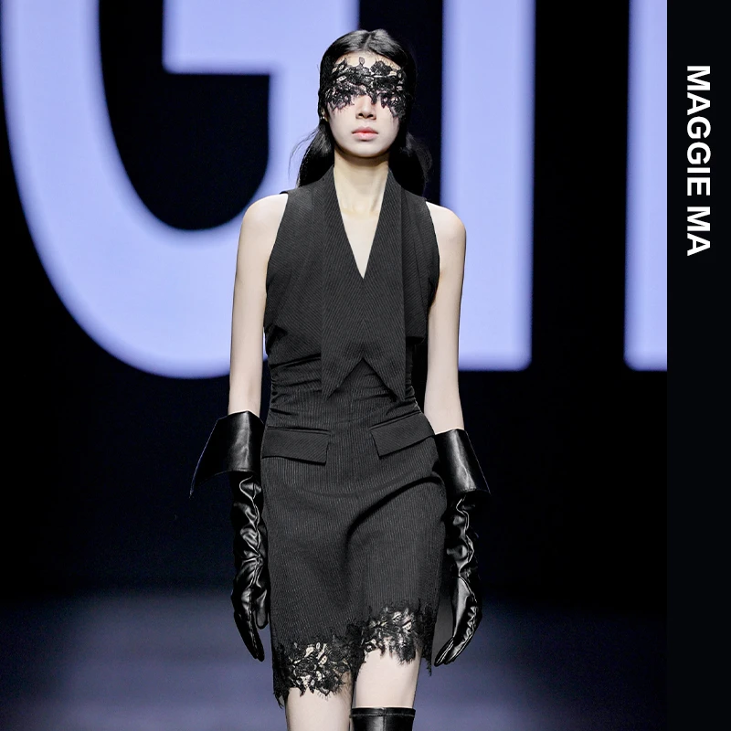 MAGGIE MA马婧设计师款黑蓝竖条纹高雅气质蕾丝拼接连衣裙889D