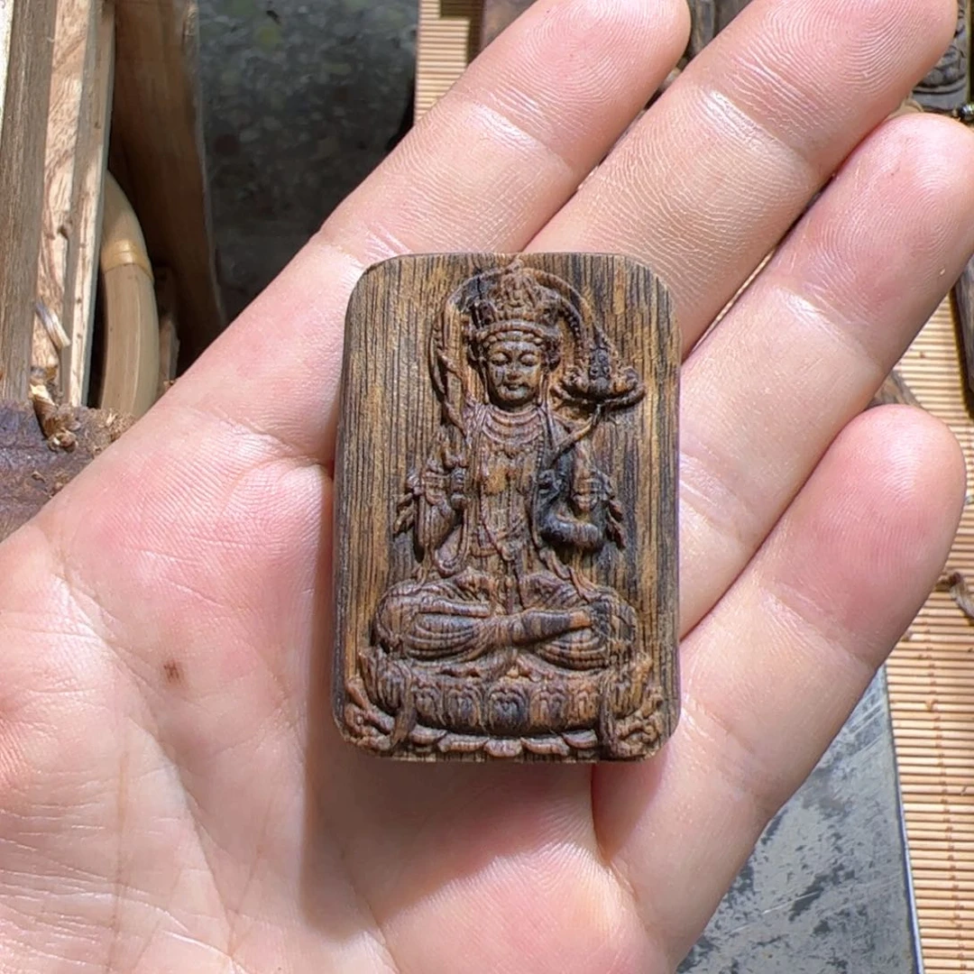 满***枫吊坠沉香乌身虚空藏菩萨虎7.8克