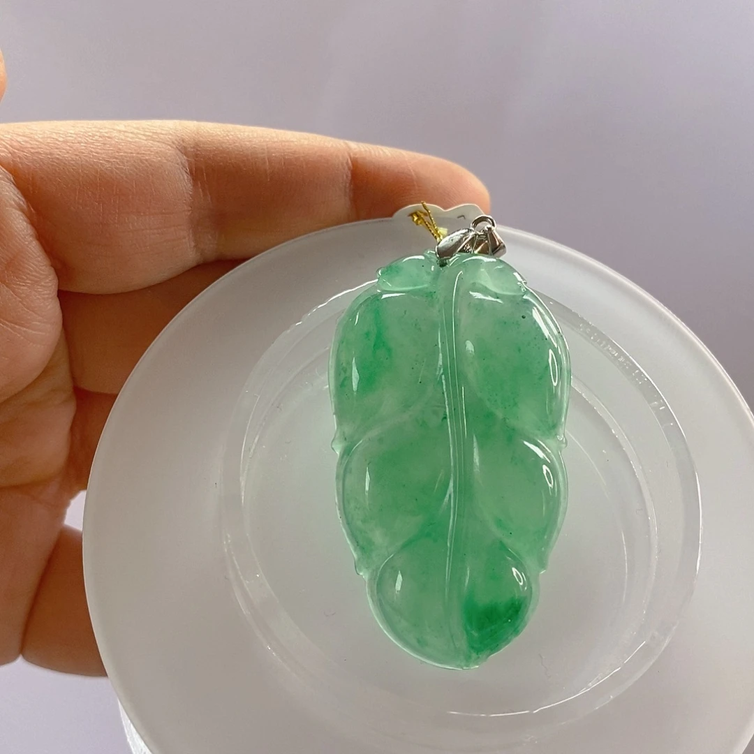 石英质玉颈饰未镶嵌