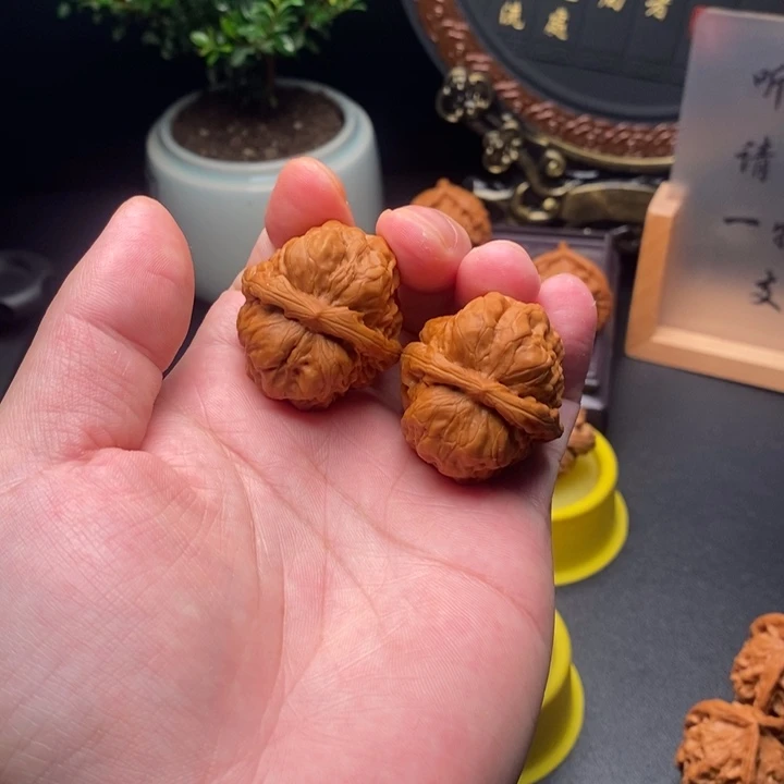 文玩核桃把件蛤蟆头37