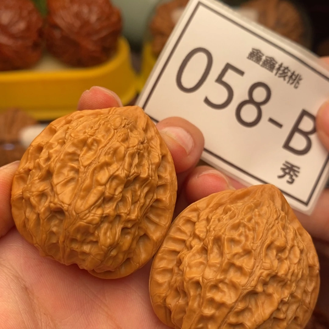 把件文玩核桃金牛37……