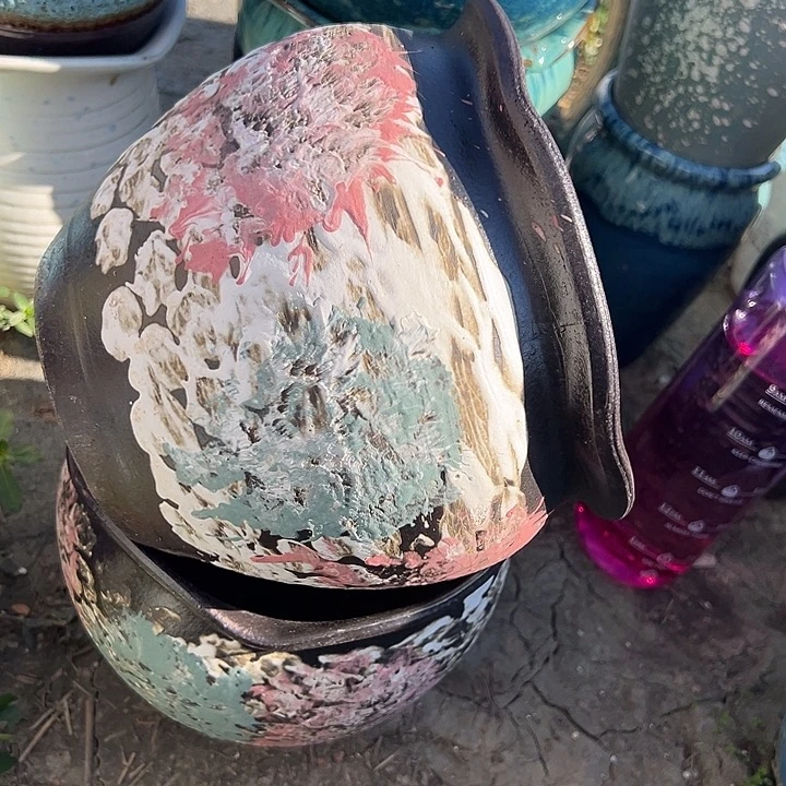 花盆紫砂口20高18。。。。。。。。。。