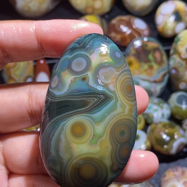 玛瑙/玉髓未镶嵌珠宝奇石175