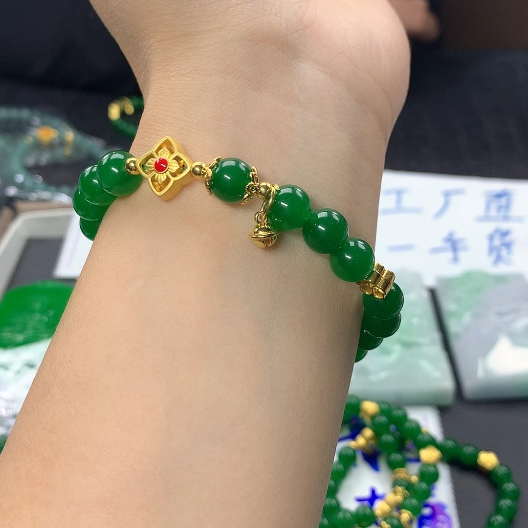 翡翠颈饰未镶嵌我