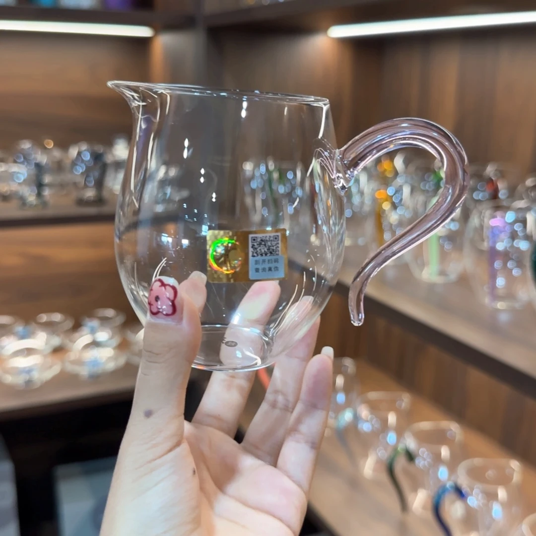 禾器祥蔓浅粉色。。。。