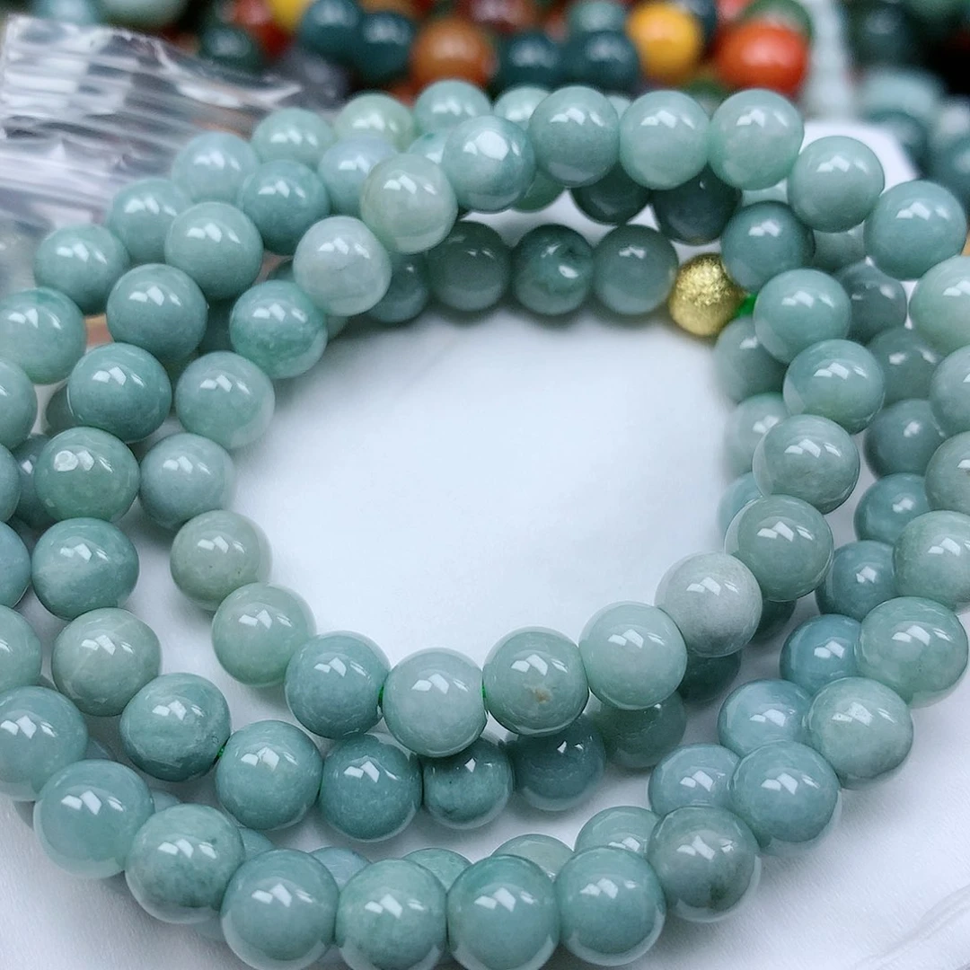 翡翠颈饰未镶嵌手串