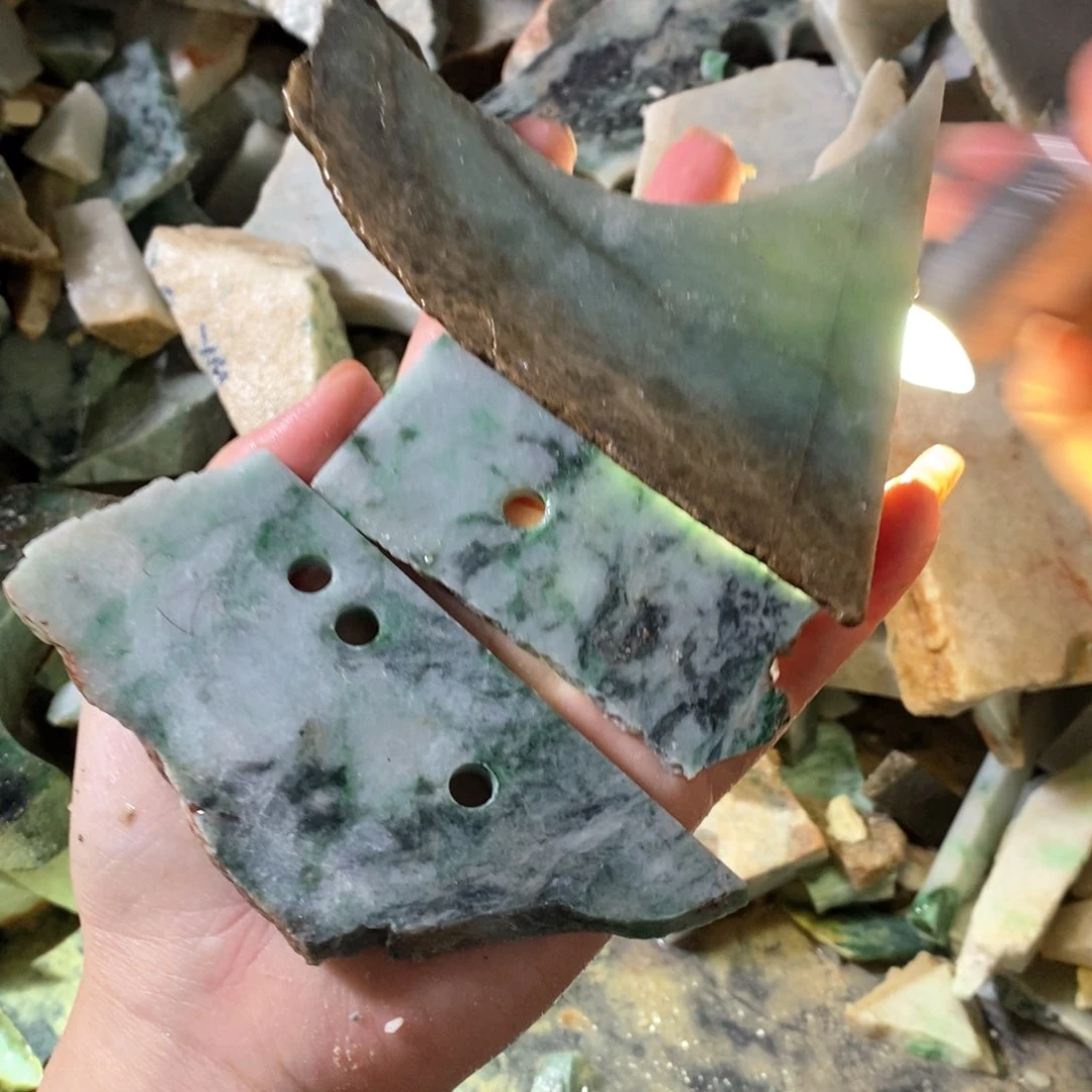 颈饰未镶嵌翡翠天然翡翠