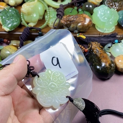 未镶嵌蛇纹石玉手链