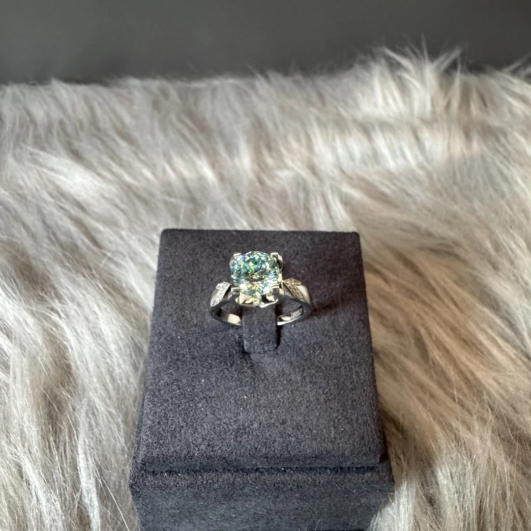 带包装  马尔代夫蓝燕尾牛头2克拉戒指.S