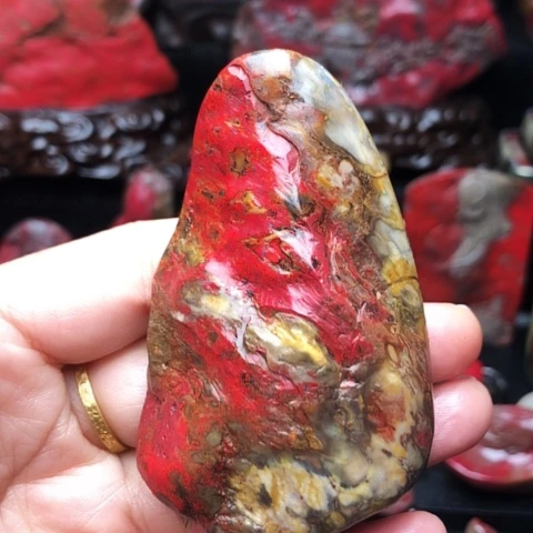 昌化鸡血石昌化鸡血石田黄鸡血石