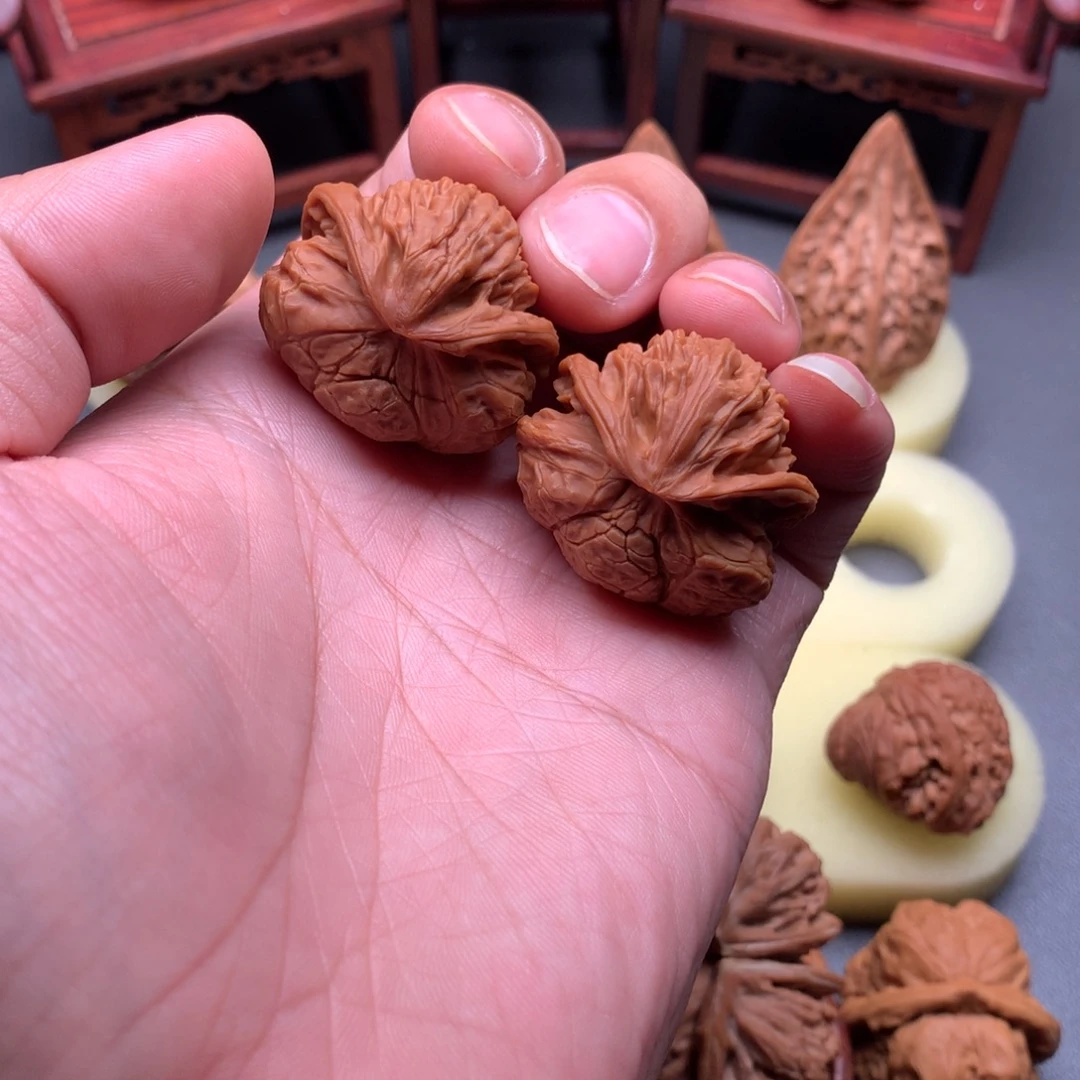 文玩核桃把件宫灯蛇