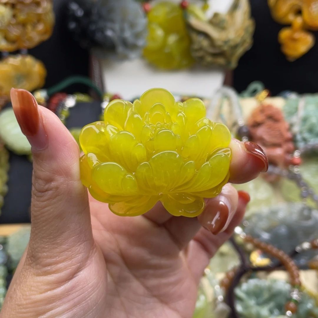 未镶嵌蛇纹石玉颈饰