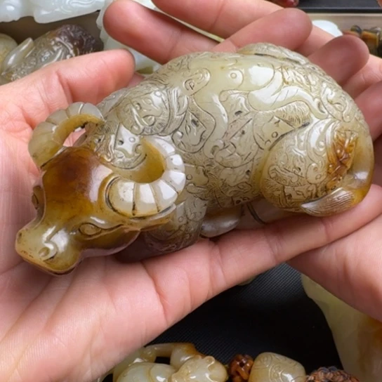 和田玉挂件未镶嵌（**）