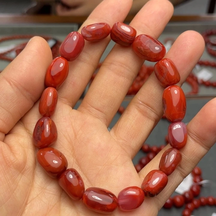 南红玛瑙手串7多样性发1未镶嵌