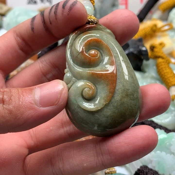 翡翠未镶嵌颈饰保真天然a货翡翠