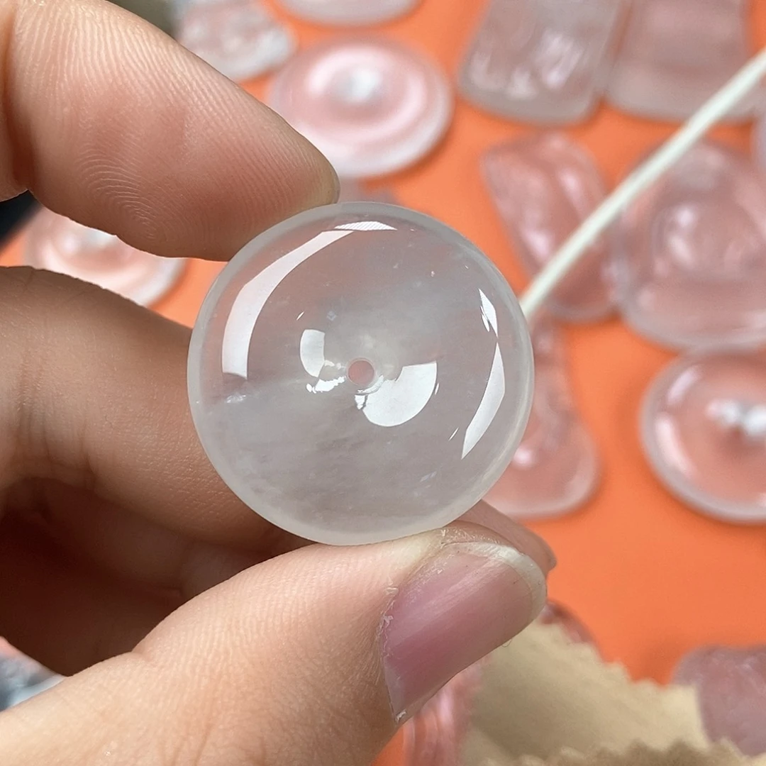 石英质玉颈饰未镶嵌?****?