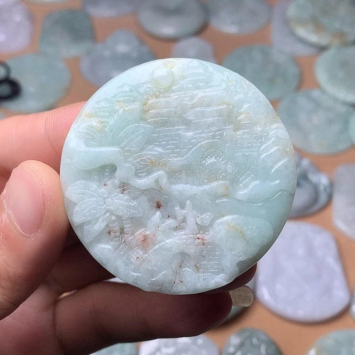 翡翠未镶嵌颈饰山水牌