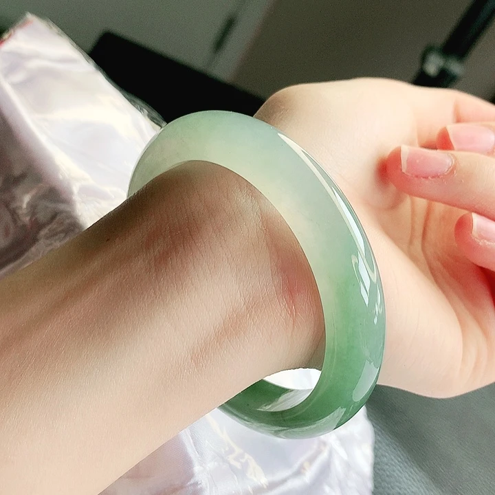 翡翠未镶嵌手镯缅甸天然a货翡翠手镯