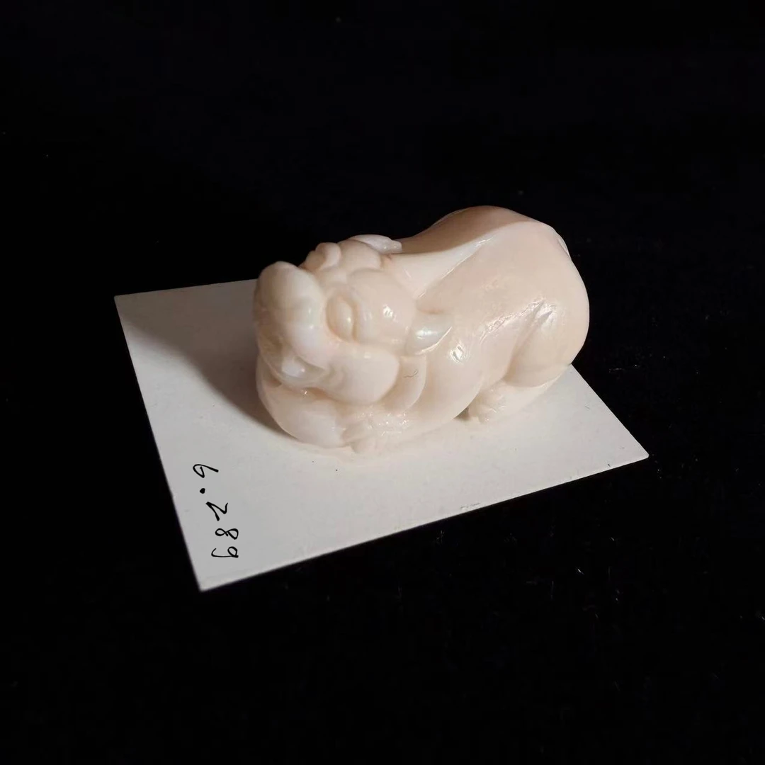 碧海丹心-天然MOMO红珊瑚雕刻件-11036