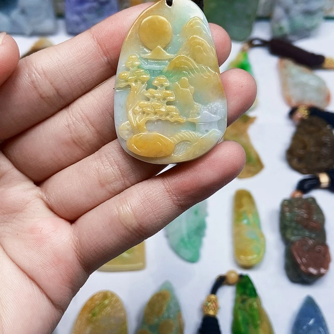 翡翠未镶嵌颈饰翡翠A货