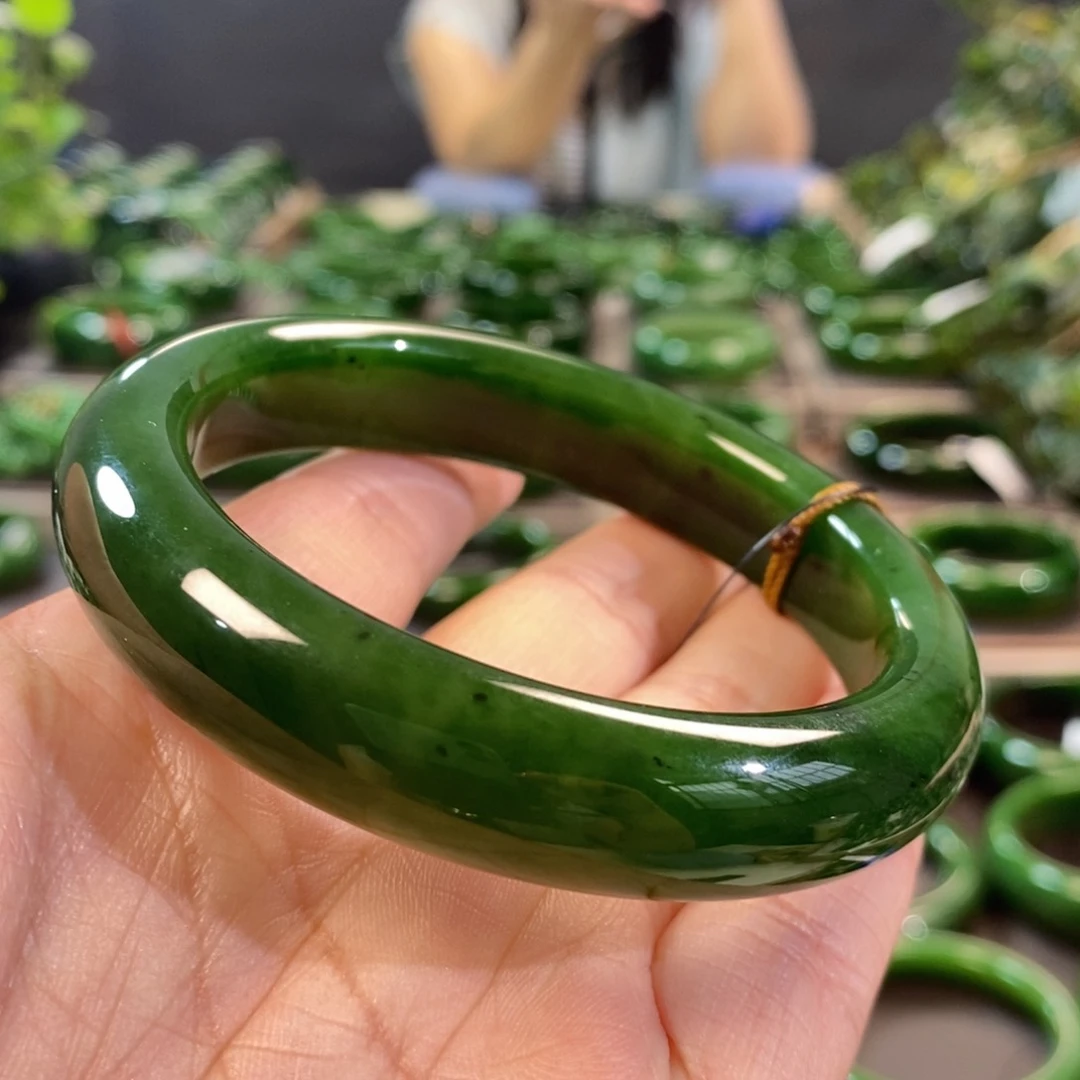 和田玉（碧玉）手镯未镶嵌