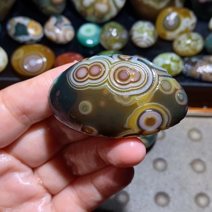 未镶嵌玛瑙/玉髓珠宝半成品158