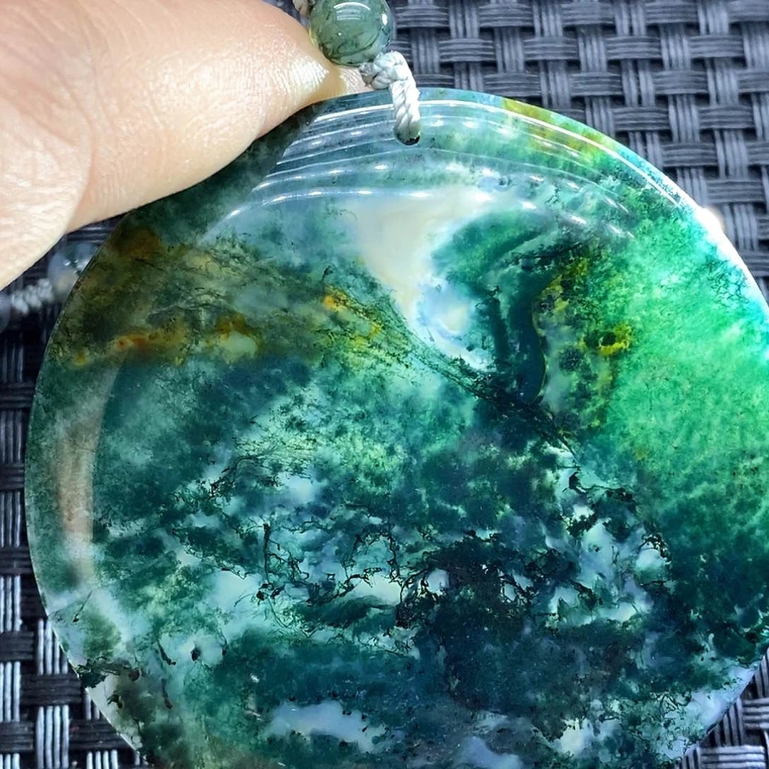 玛瑙/玉髓颈饰未镶嵌小*吒