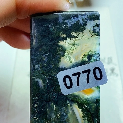 未镶嵌颈饰玛瑙/玉髓五****4