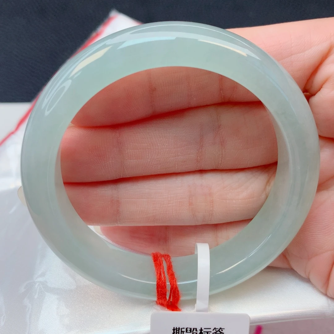 翡翠未镶嵌手镯54.6圈 细糯冰甜绿底无纹裂有棉线