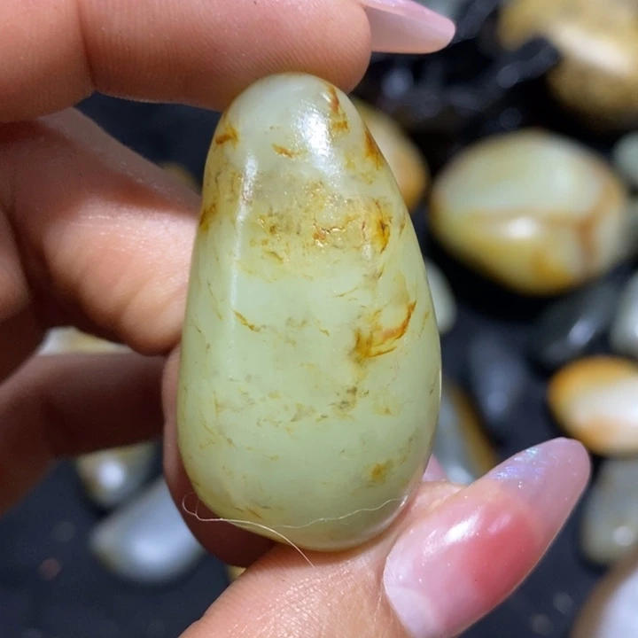 未镶嵌和田玉（糖玉）挂件