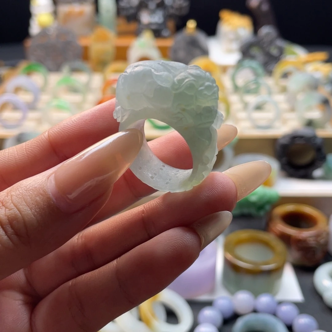 定制翡翠未镶嵌戒指