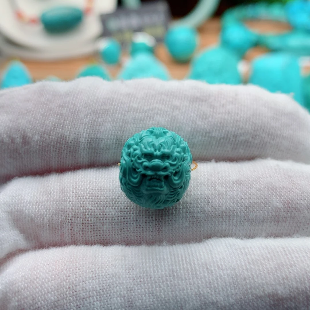 绿松石颈饰未镶嵌