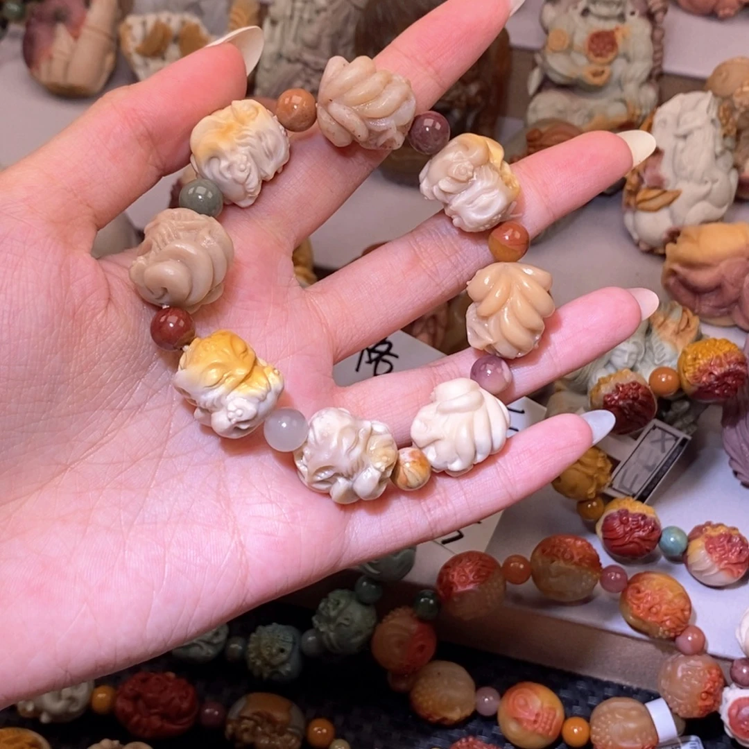 未镶嵌手链石英质玉（阿拉善玉）
