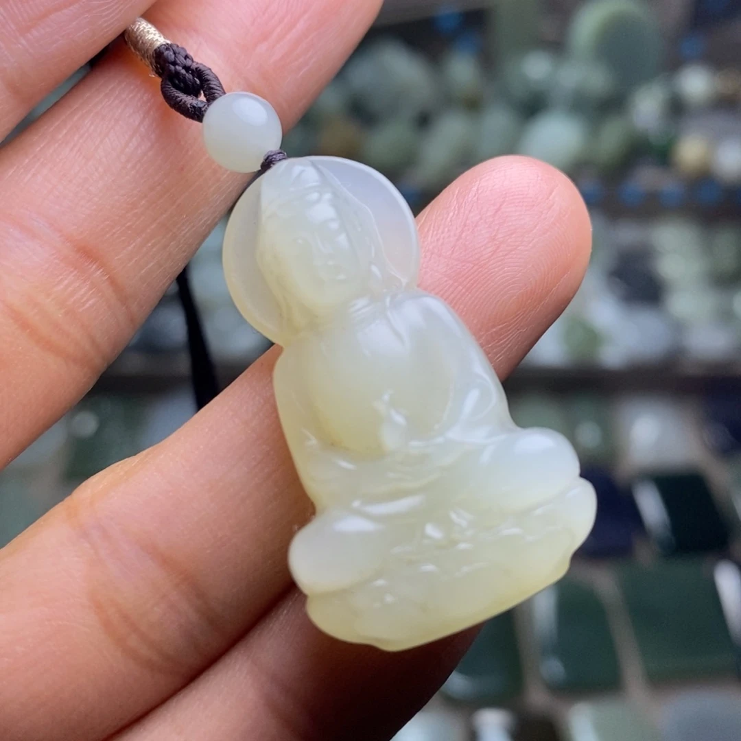 和田玉颈饰未镶嵌