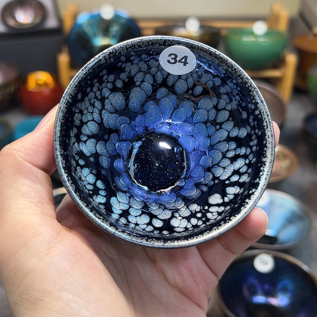 茶盏黑低蓝有滴玉兰