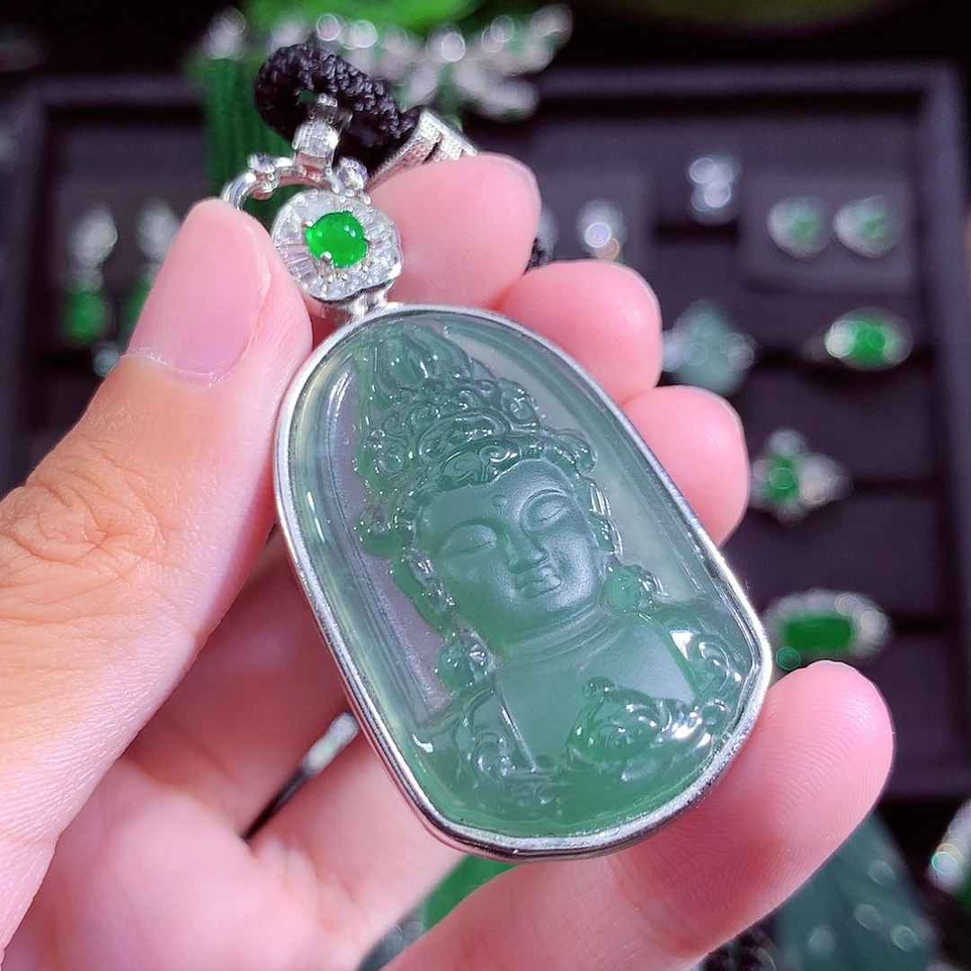 颈饰未镶嵌翡翠天然