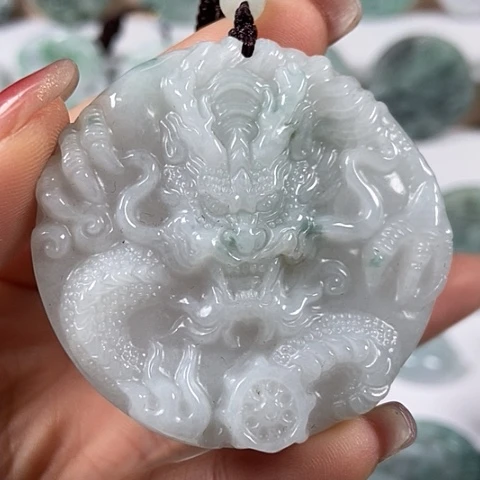 翡翠颈饰未镶嵌九龙两面工福利