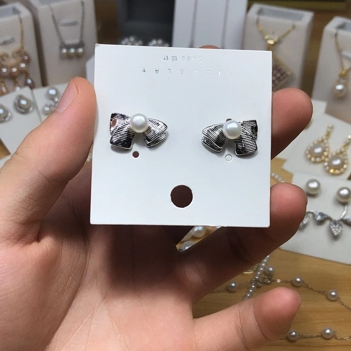 未镶嵌淡水珍珠耳饰