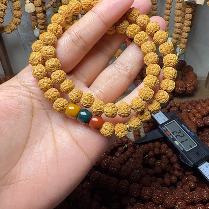 金刚菩提吊坠9mm双圈手持